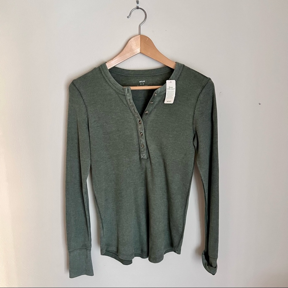 NWT Aerie Women’s Long Sleeve Henley